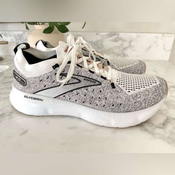Brooks Shoes - Brooks Glycerin StealthFit 21 White Black Running Shoes Walking Comfort size 11